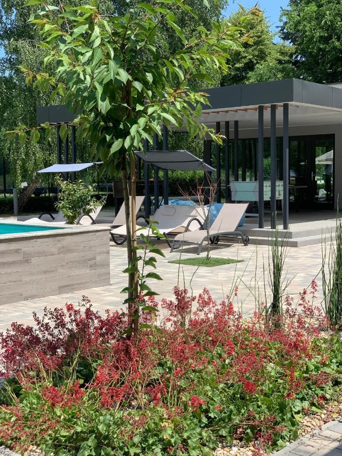 Mohácsi Wellness Vendégház és Lovasklub Exterior foto
