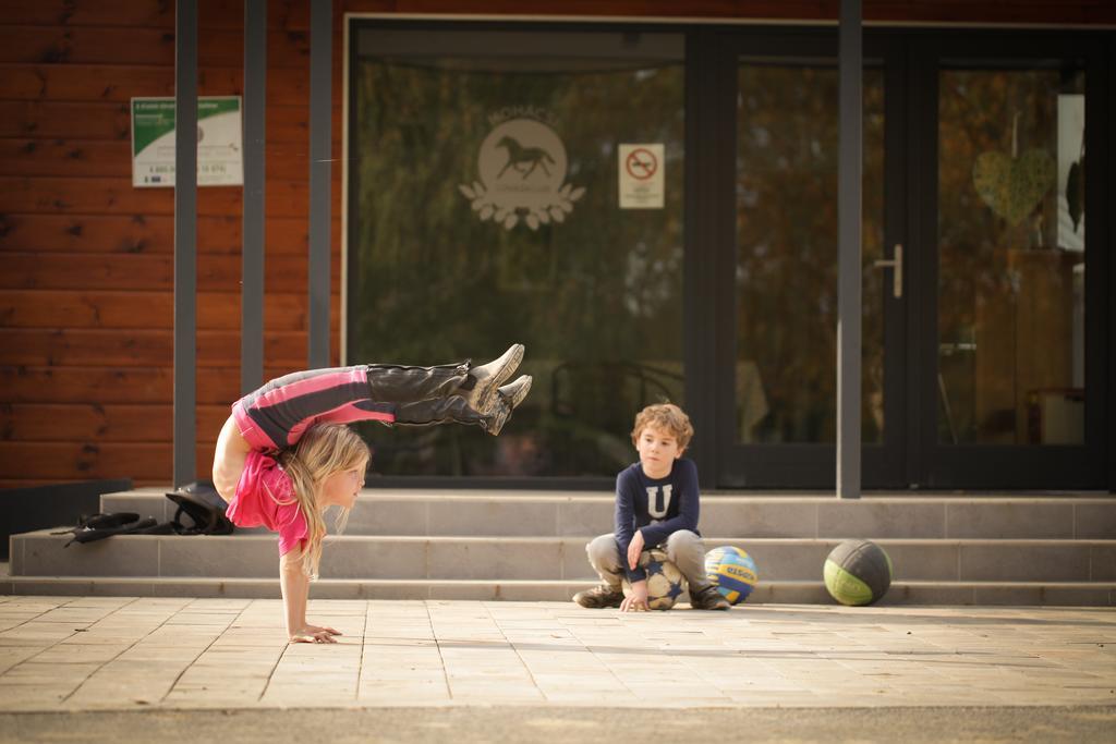Mohácsi Wellness Vendégház és Lovasklub Exterior foto